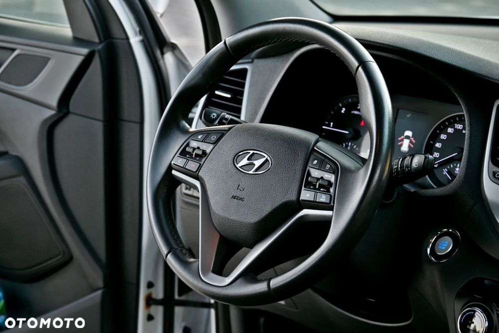 Hyundai Tucson 2.0 CRDI 2WD Style - 23