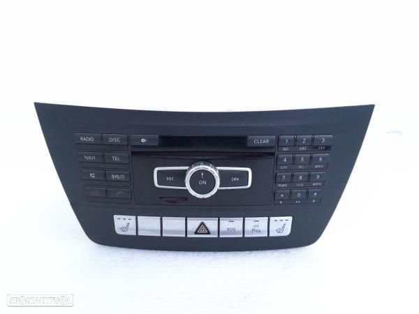 Auto Radio Mercedes-Benz C-Class (W204) - 1