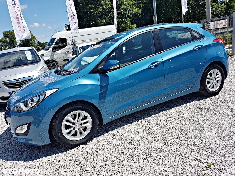 Hyundai i30 i30cw 1.6 CRDi Intro Edition - 26