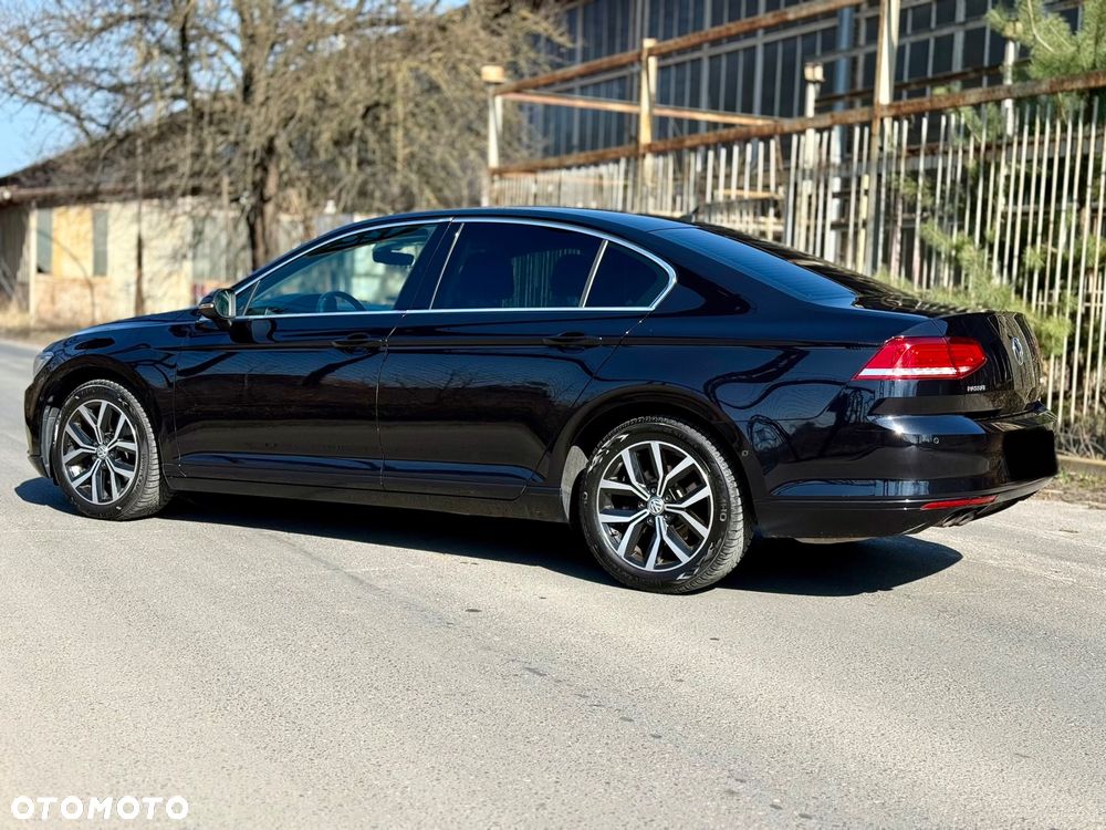 Volkswagen Passat - 6