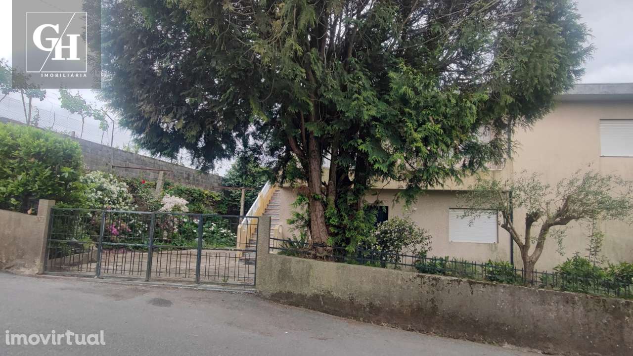 Moradia T3 individual com 3 terrenos independentes - Grande imagem: 2/26