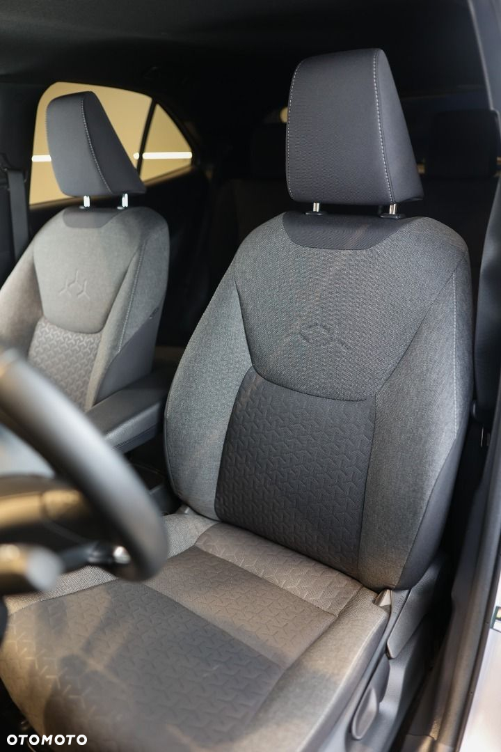 Toyota Yaris - 10