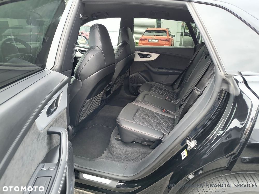 Audi Q8 - 8