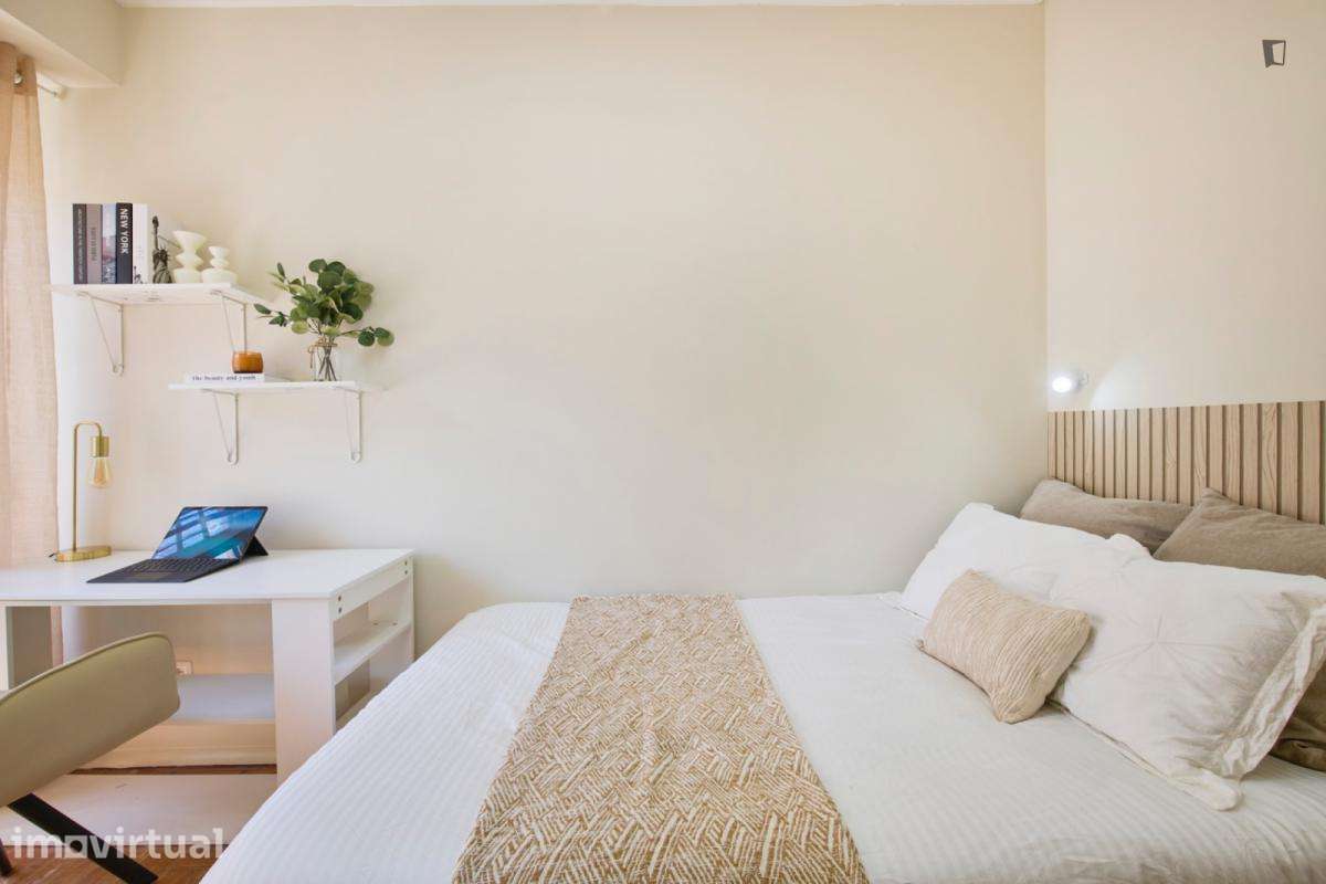 Quarto - localizado em Alameda Lisbon - Grande imagem: 4/34