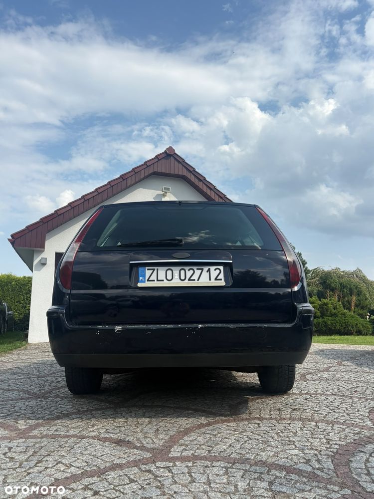 Ford Mondeo 2.0 TDCI Ambiente - 11