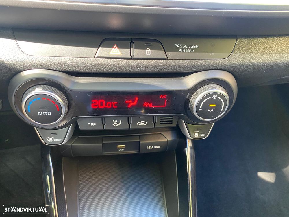 Kia Stonic 1.2 MPi Vibe - 22