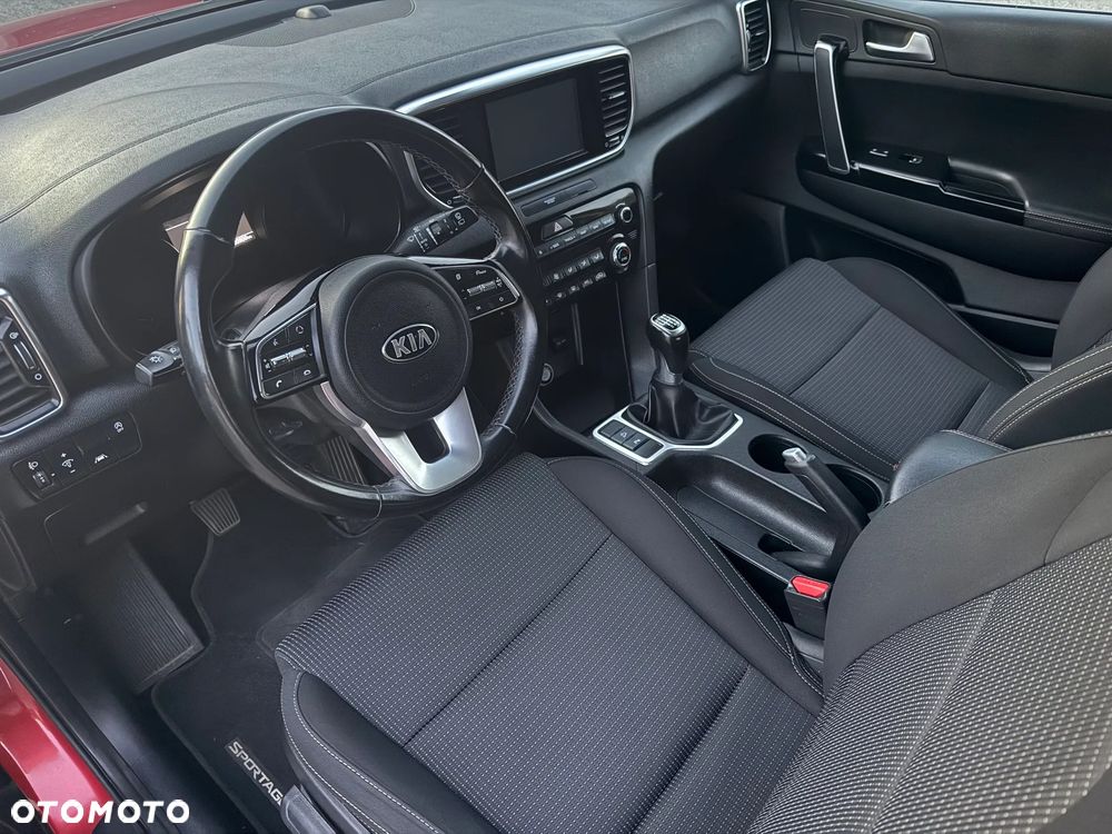 Kia Sportage 1.6 GDI Black Edition 2WD - 30