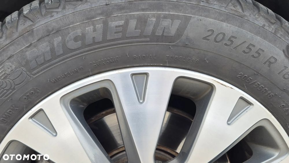 Kia Ceed 1.6 GDI Smart Plus DCT - 10