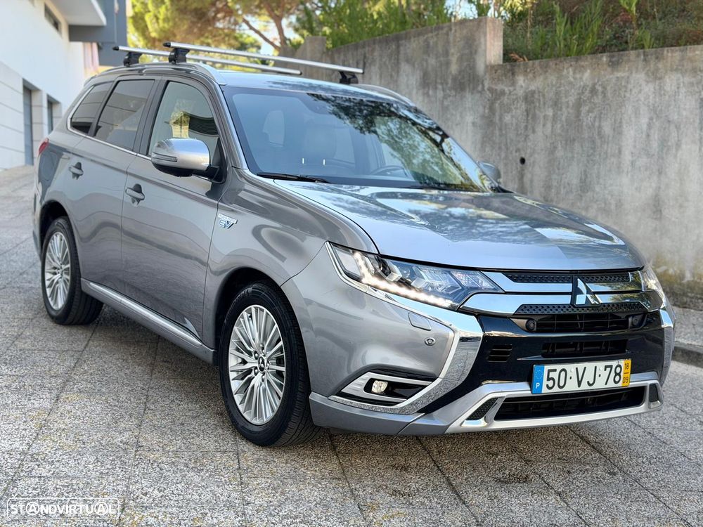 Mitsubishi Outlander - 12