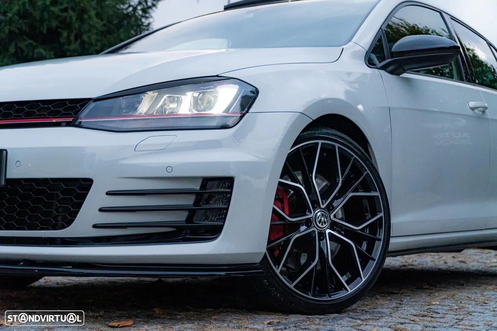 VW Golf - 11