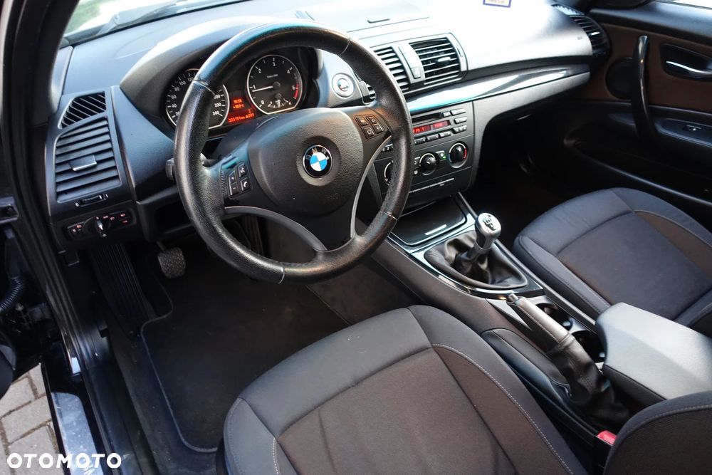 BMW Seria 1 116d - 16