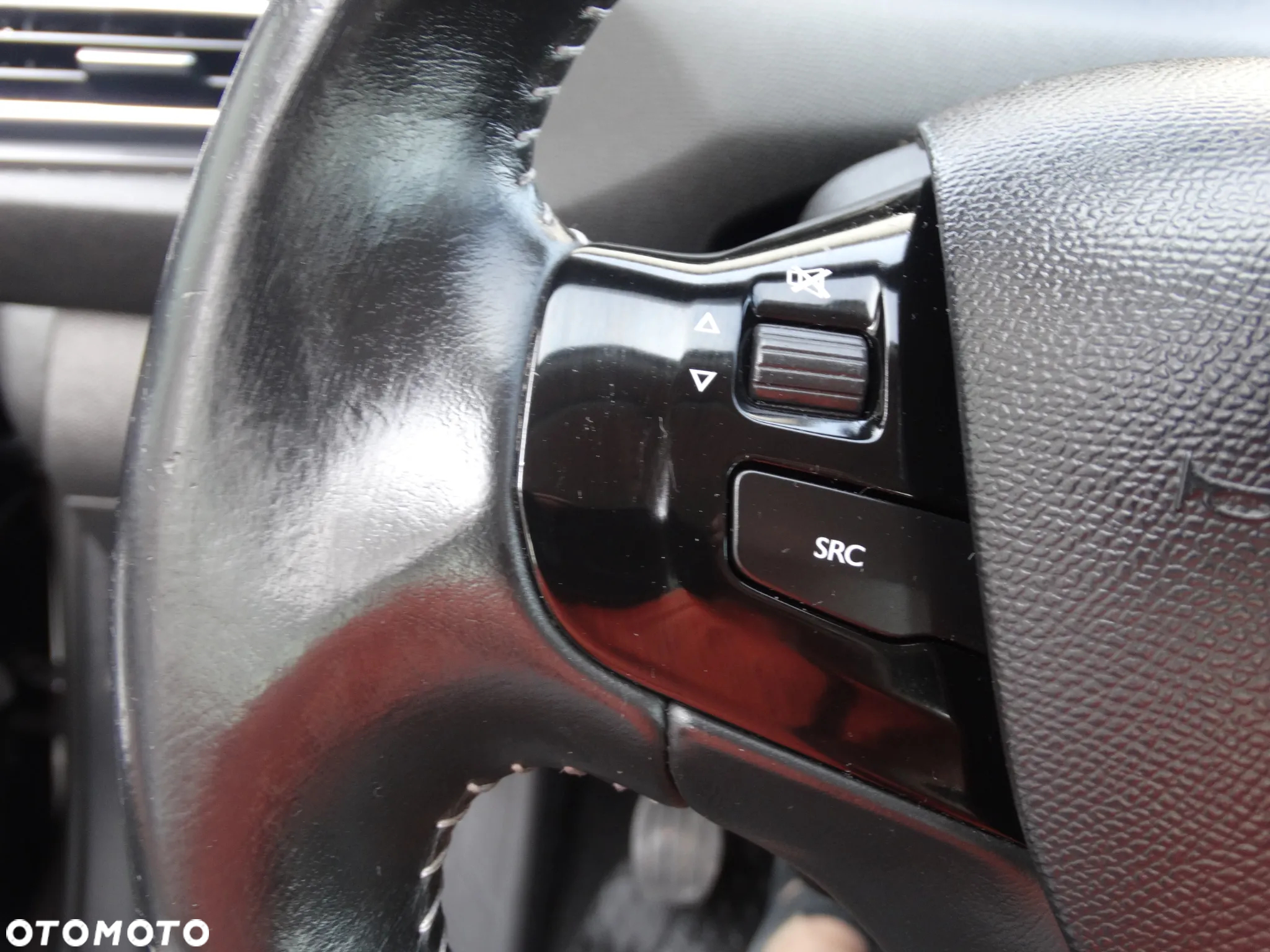 Peugeot 308 1.6 BlueHDi Allure S&S - 21