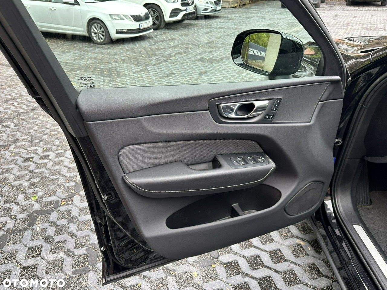 Volvo XC 60 - 12