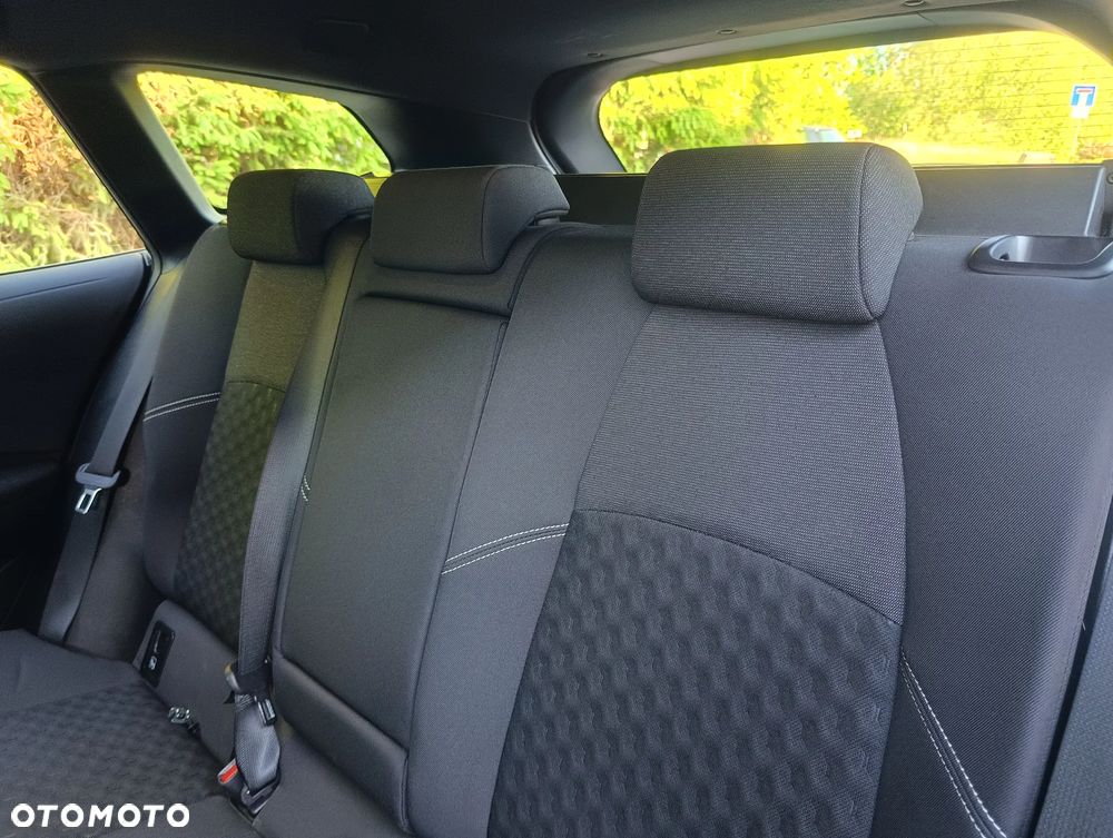 Toyota Corolla 1.8 Business Edition - 14