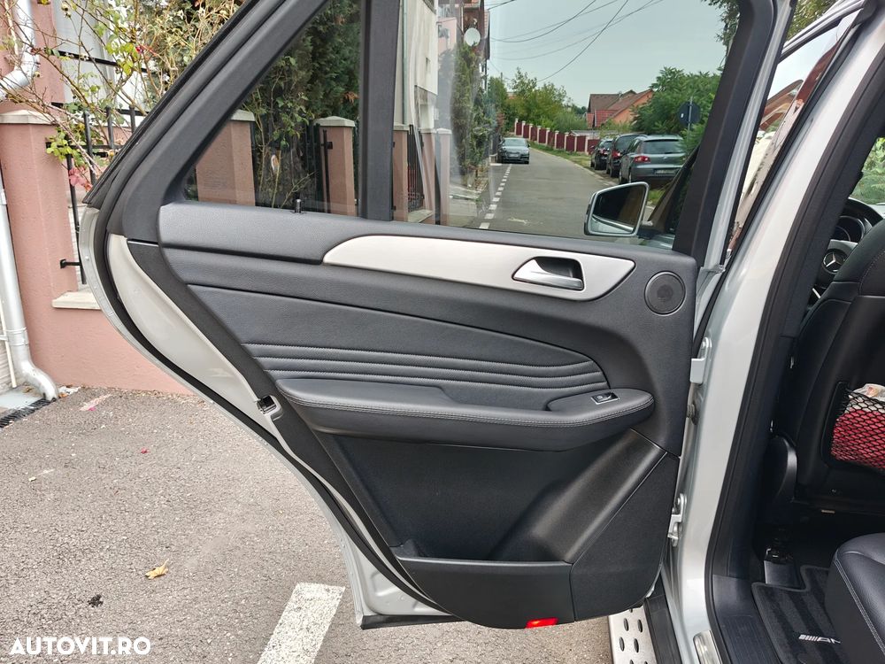 Mercedes-Benz GLE 350 d 4MATIC - 12