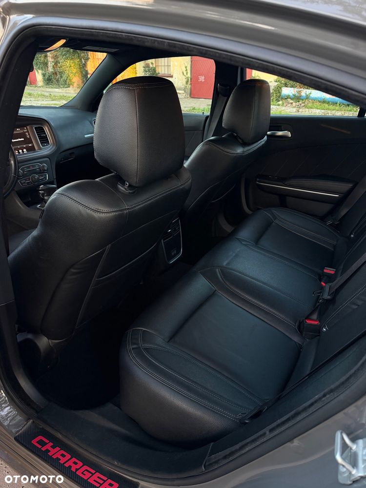 Dodge Charger 3.6 GT - 6