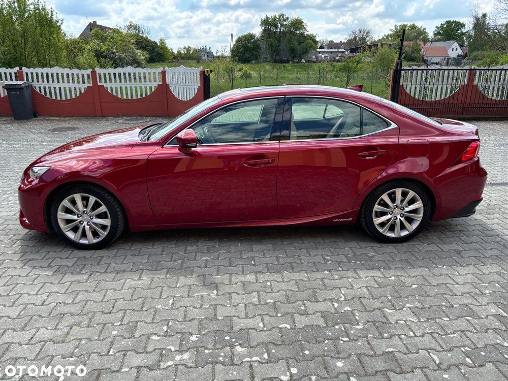 Lexus IS - 3