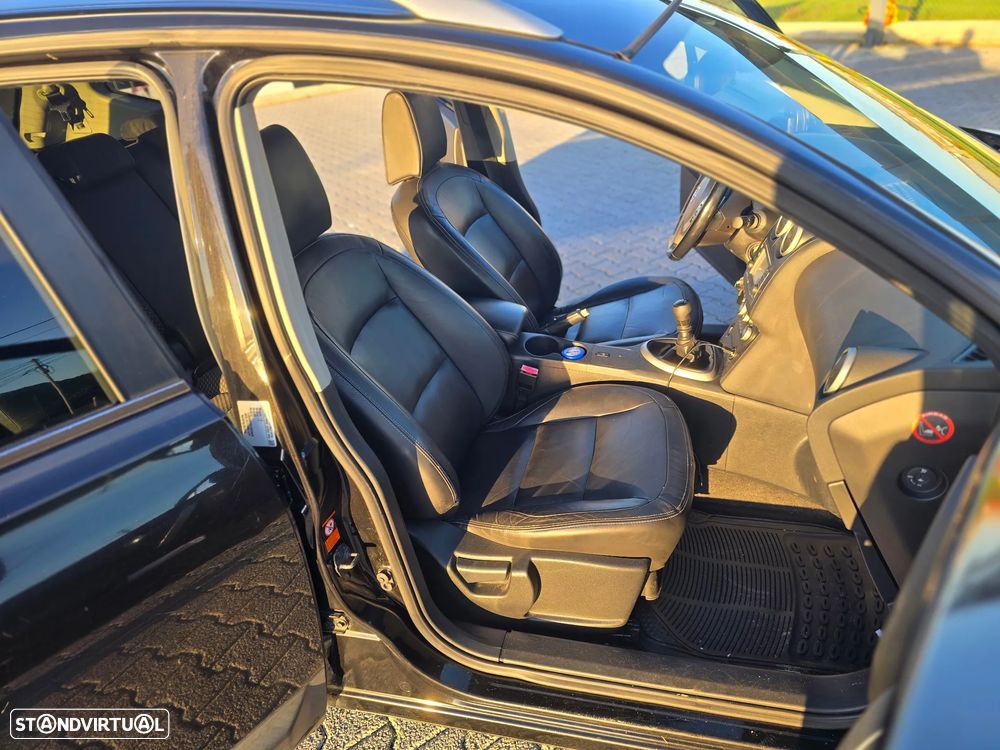 Nissan Qashqai +2 - 19