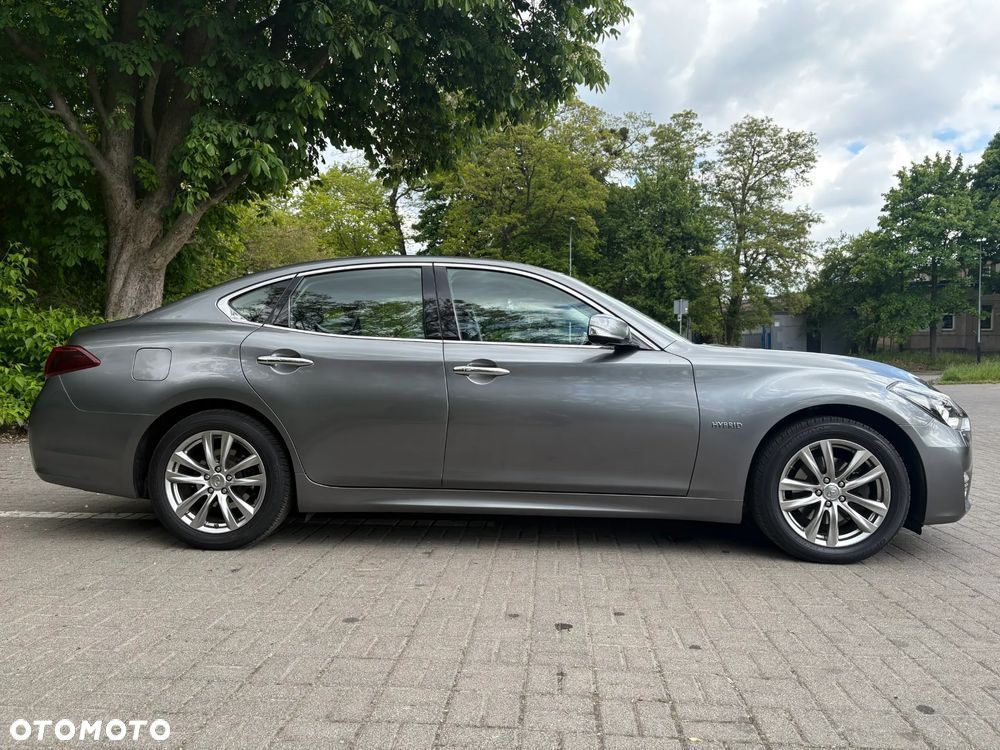 Infiniti Q70 Hybrid GT Premium - 6