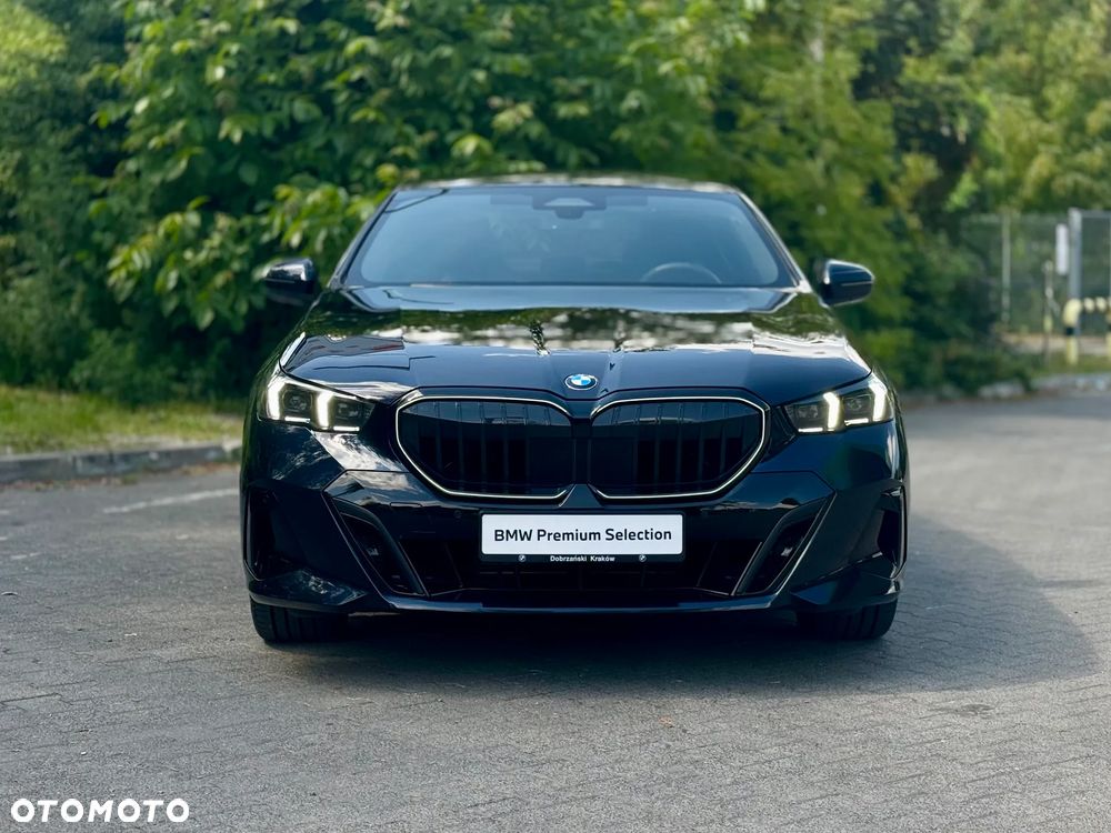 BMW Seria 5 520d xDrive mHEV M Sport - 11