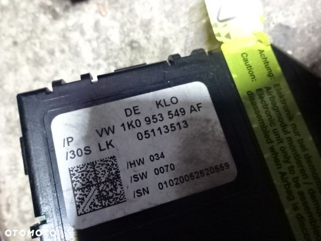 Moduł kąta skrętu VW Touran 1K0 953 549AF - 2