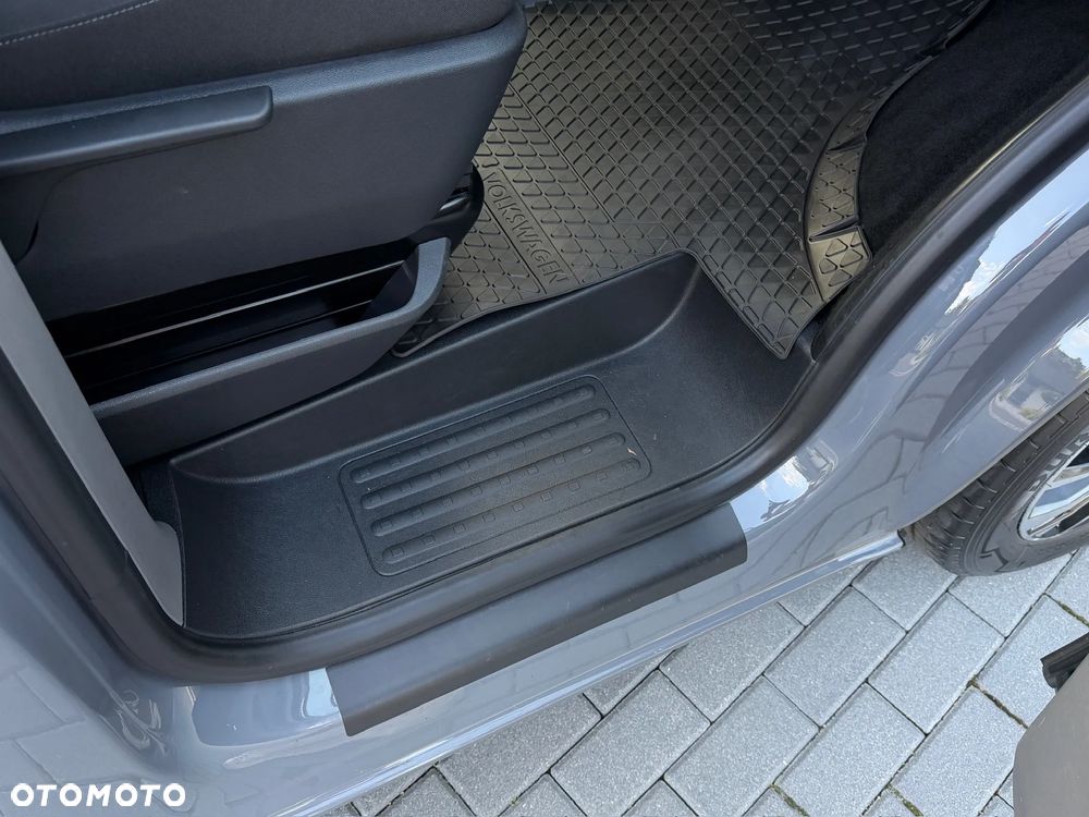 Volkswagen Caravelle 2.0 TDI L1 Highline 4Motion DSG - 30