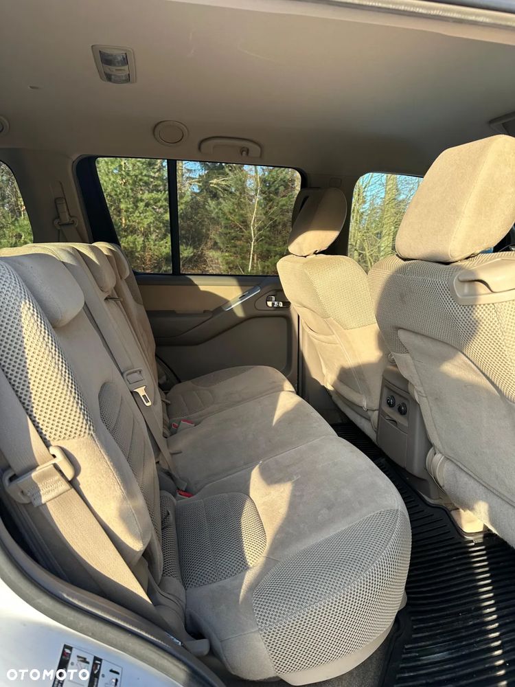 Nissan Pathfinder - 7