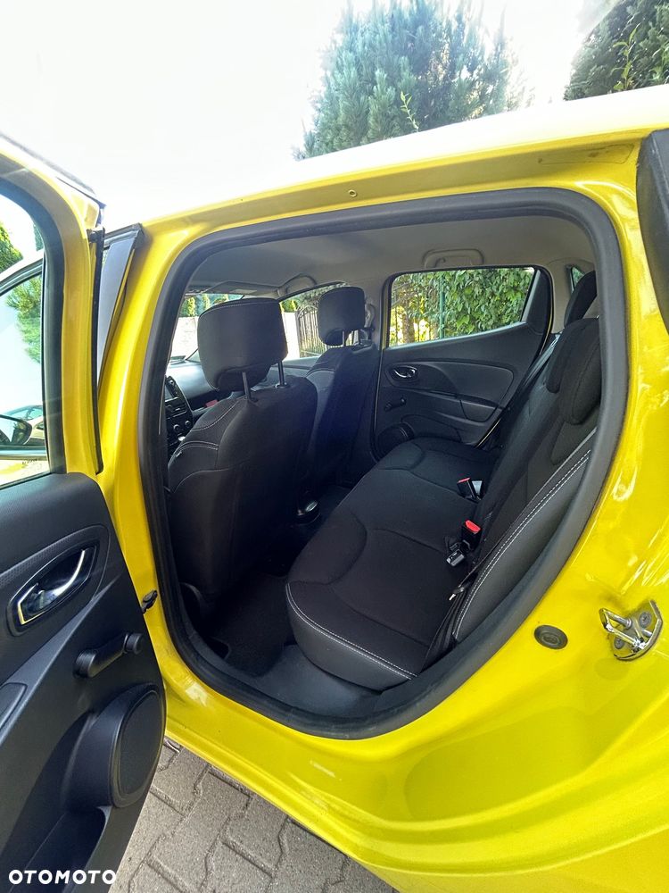 Renault Clio 1.2 16V Life - 12
