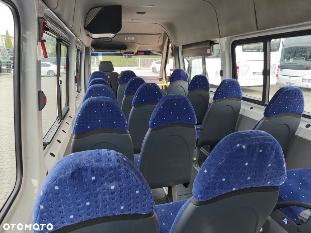 Volkswagen CRAFTER / SPROWADZONY / KLIMA / EEV - 19