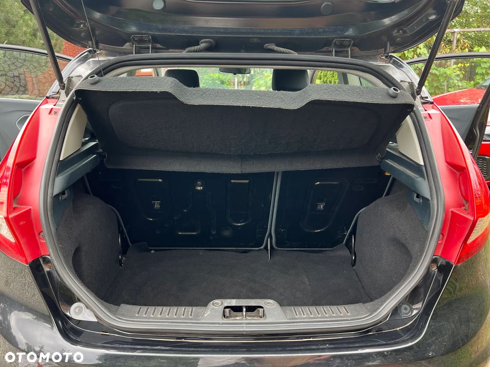 Ford Fiesta 1.25 Ambiente - 9