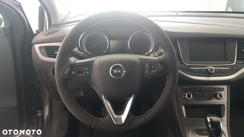 Opel Astra 1.4 T Enjoy - 11