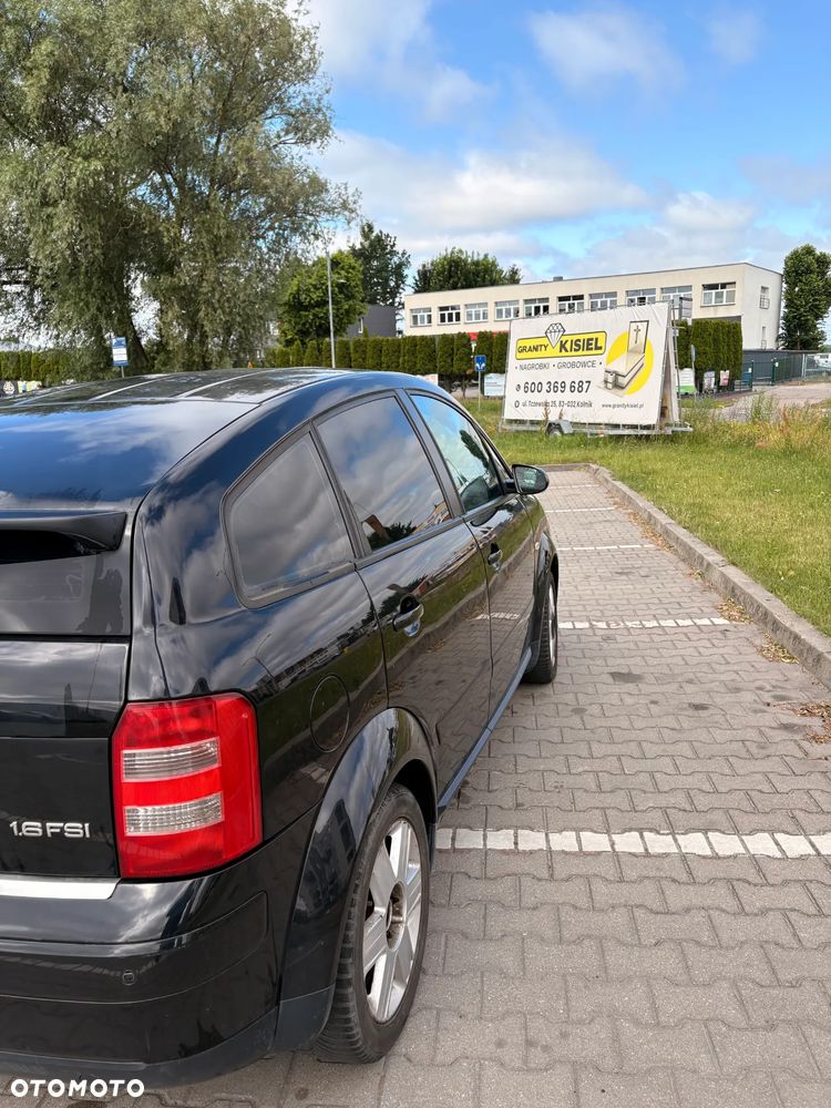 Audi A2 1.6 - 11