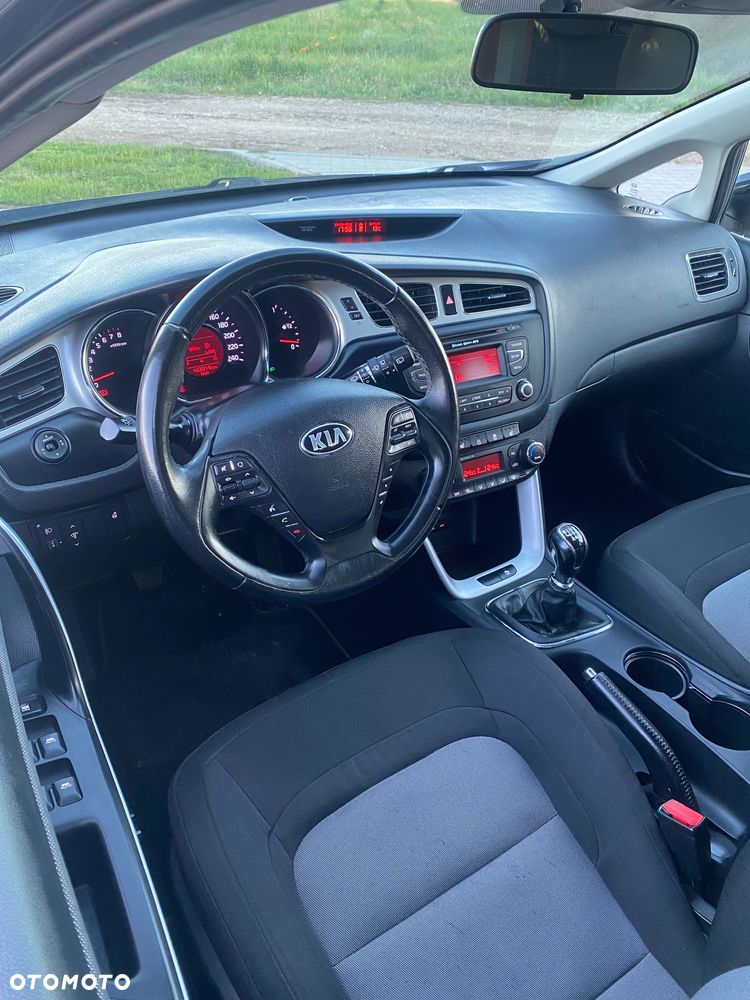 Kia Ceed - 5