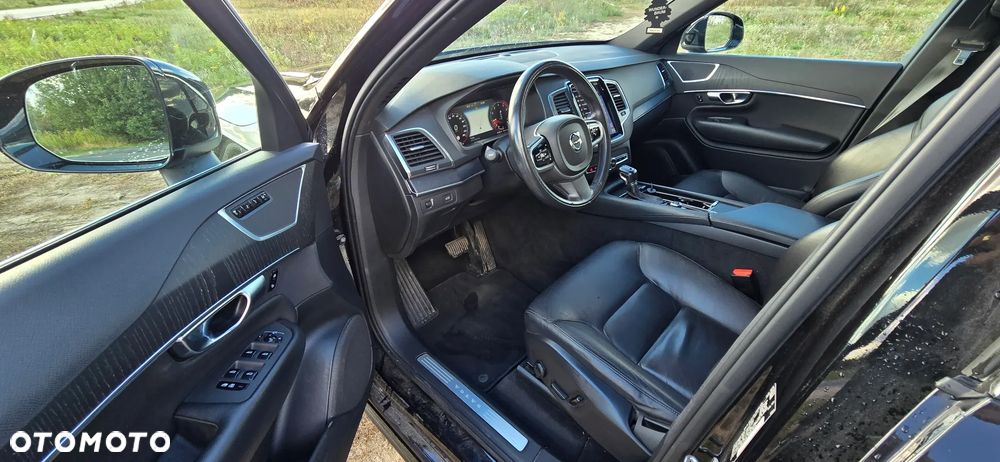 Volvo XC 90 - 3