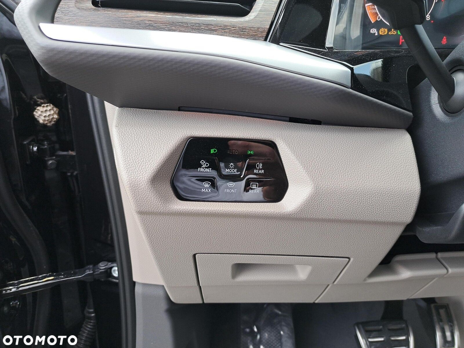 Volkswagen Multivan - 29