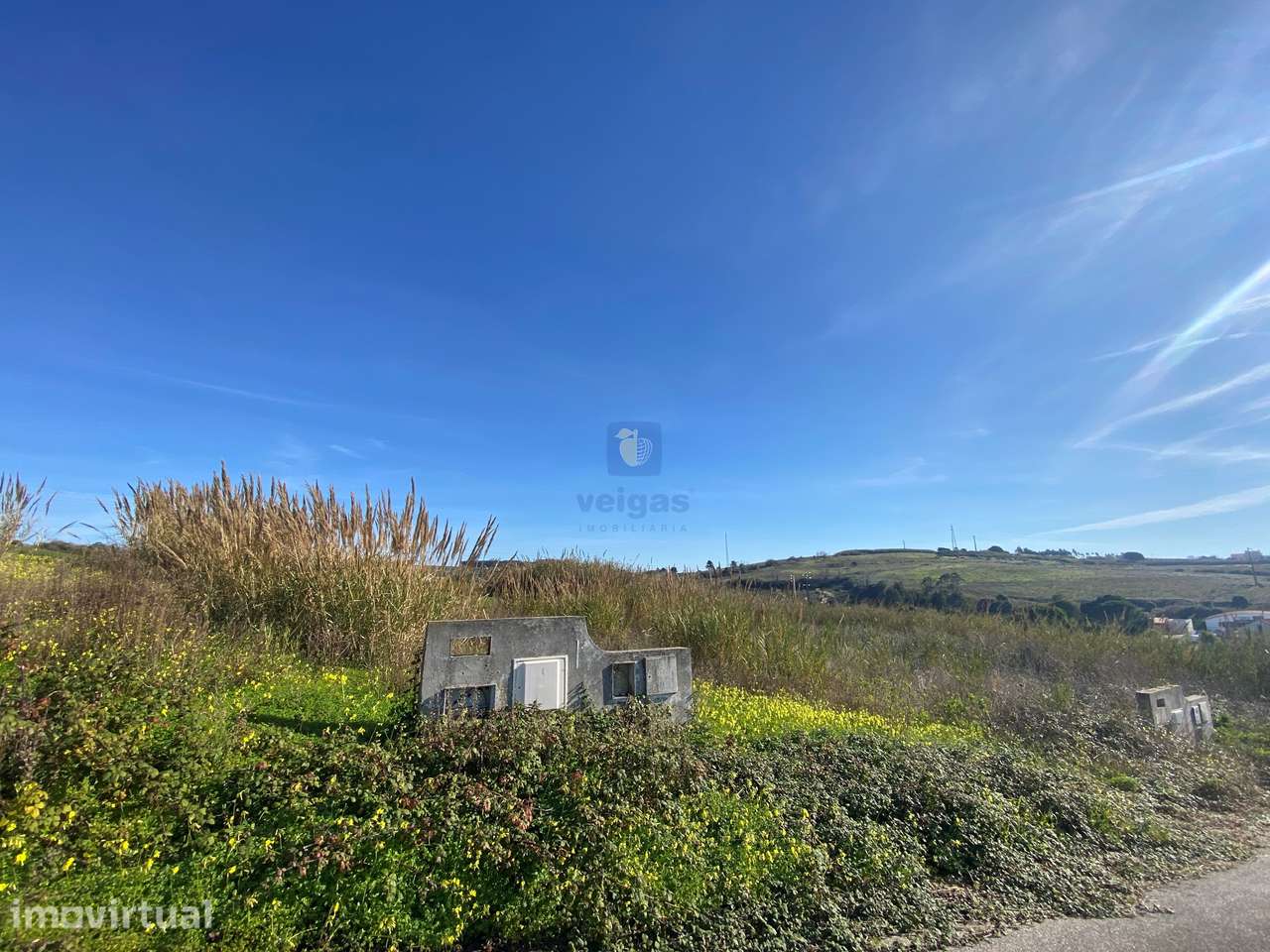 Terreno com 800m², situado em Lourinhã,  viabilidade p/construção de u - Grande imagem: 3/24