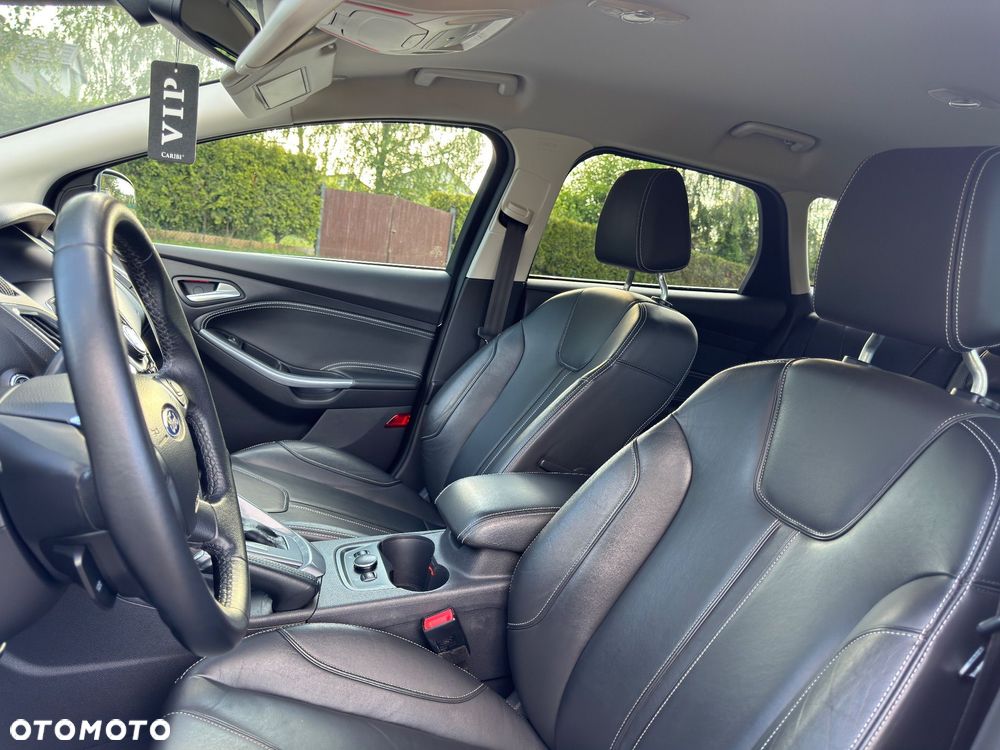 Ford Focus - 24