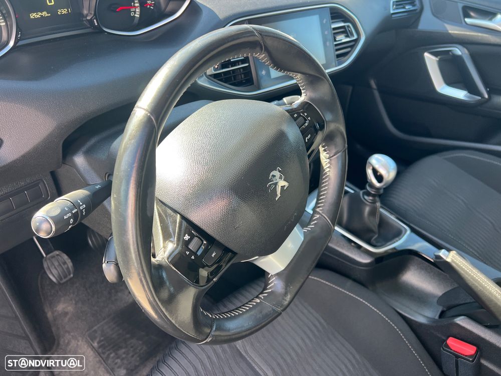 Peugeot 308 SW 1.2 PureTech Style - 6