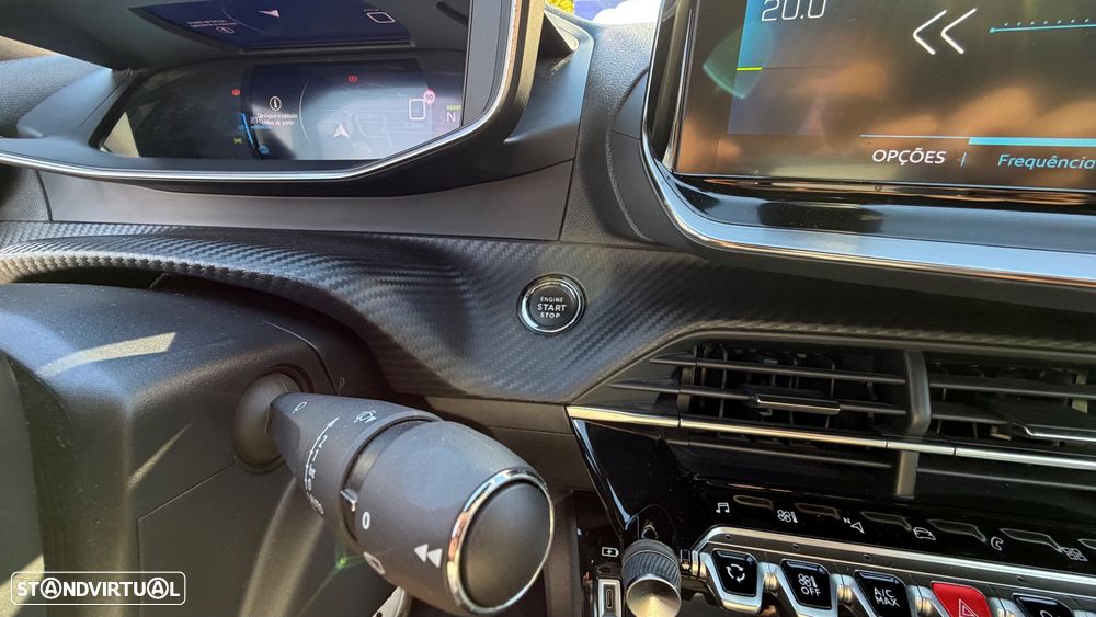 Peugeot e-2008 GT - 26
