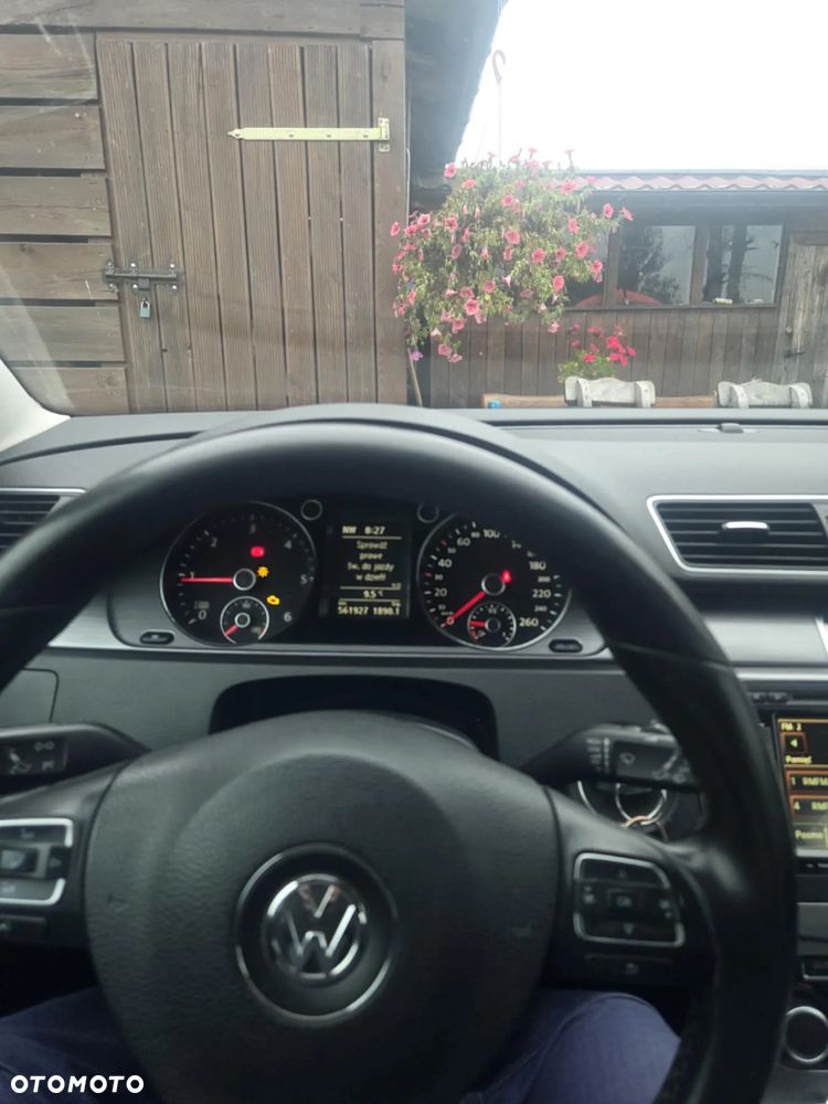 Volkswagen Passat Variant 2.0 TDI 4Motion BlueMotion Technol Comfortline - 12