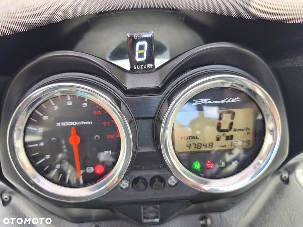 Suzuki Bandit - 19