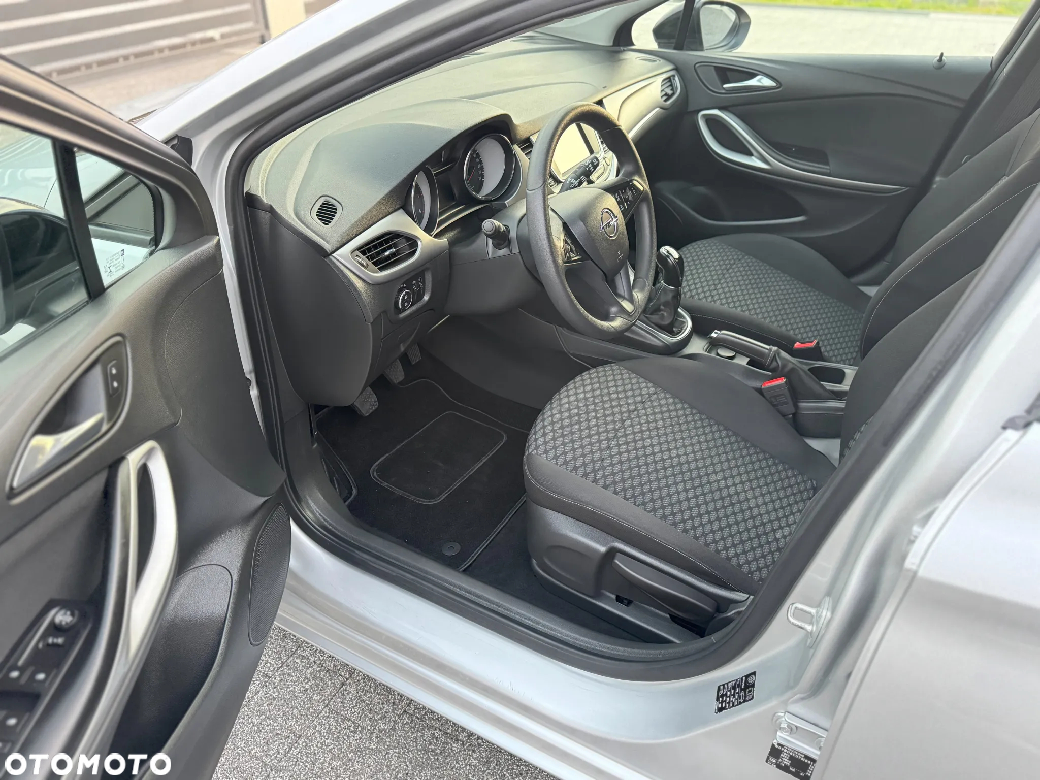 Opel Astra V 1.5 CDTI Edition S&S - 24