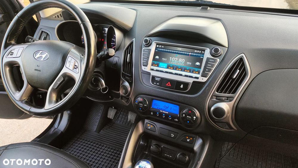 Hyundai ix35 blue 1.6 2WD Finale Gold - 24