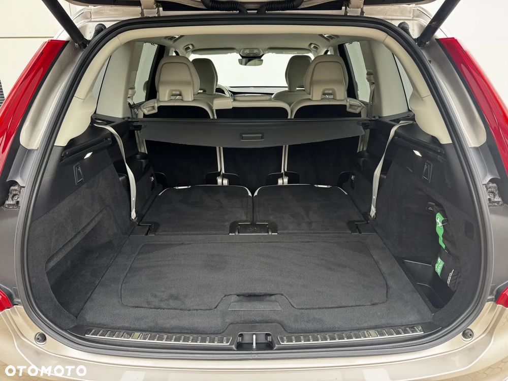 Volvo XC 90 B5 D AWD Plus Bright 7os - 13