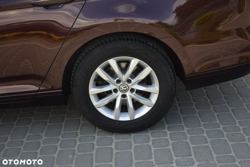 Volkswagen Passat - 20