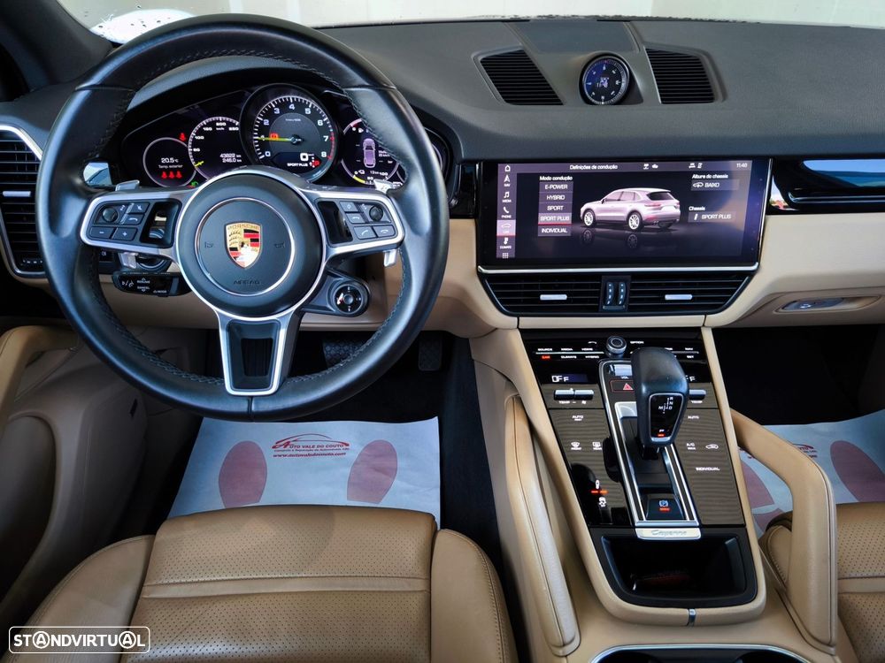 Porsche Cayenne - 10