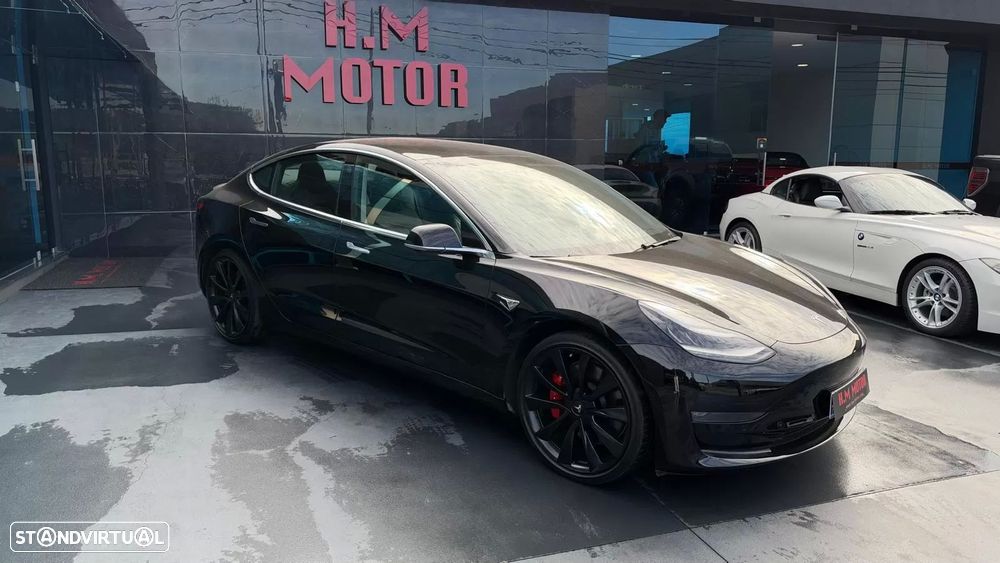 Tesla Model 3 — photo 5