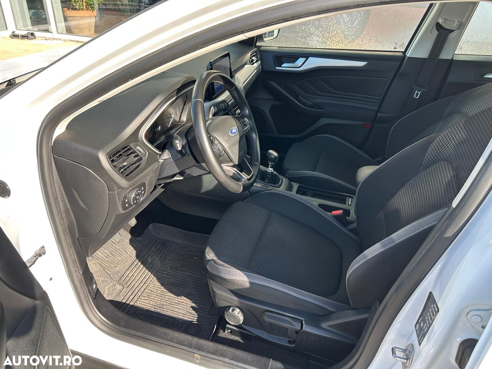 Ford Focus 1.0 EcoBoost Trend Edition - 12