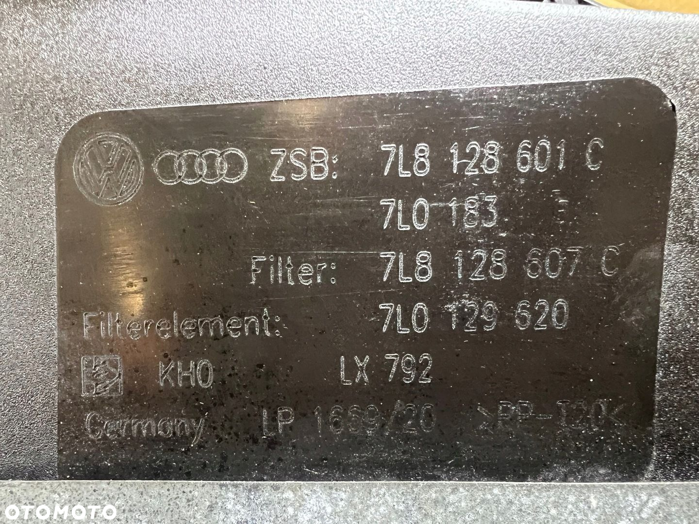 AUDI Q7 4L 4.2 TDI OBUDOWA FILTRA POWIETRZA 7L8128601C 7L0129620 - 7