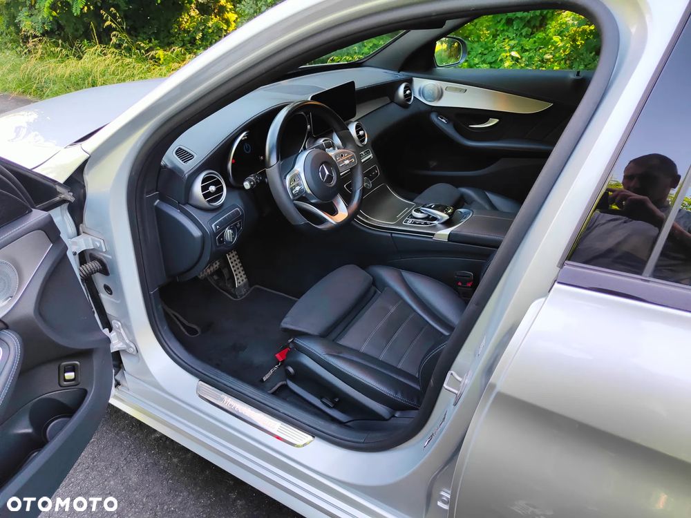 Mercedes-Benz Klasa C 300 de 9G-TRONIC AMG Line - 13